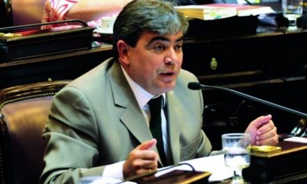 El ex Senador Nicolas Fernandez le bajó el precio a la candidatura de Pablo González