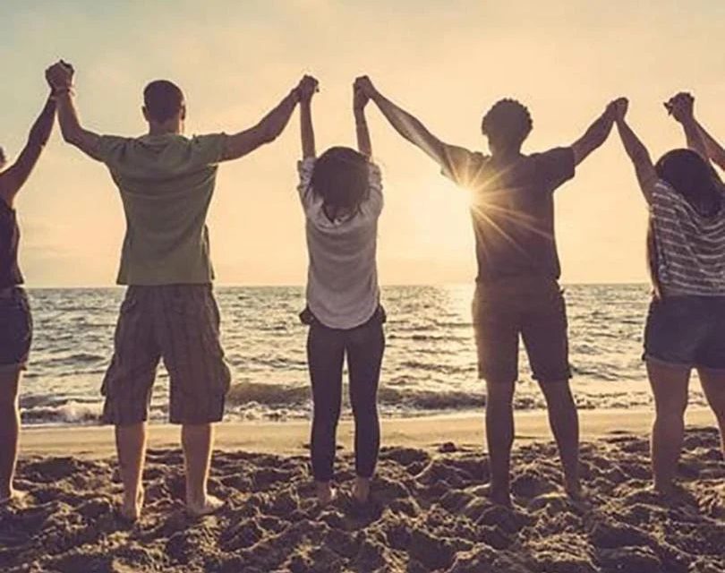 Porqué se celebra el Día del Amigo en Argentina un 20 de julio