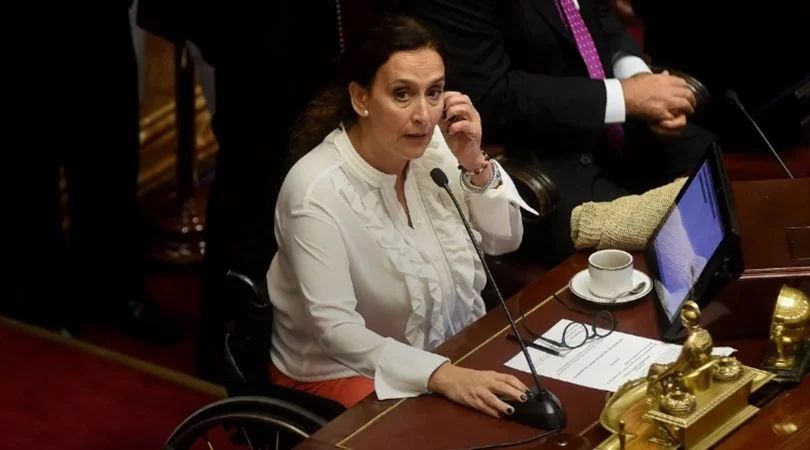 Los Senadores ya no podrán «Canjear Pasajes» por Dinero