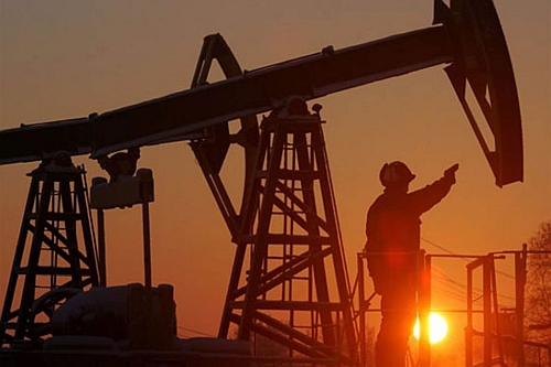 Propuesta de Nielsen para destrabar la pelea por el precio del petróleo interno