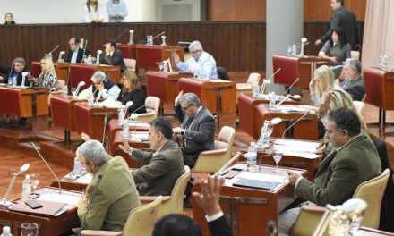 Juicios Politicos e Indignacion marcaron la Sesion Legislativa