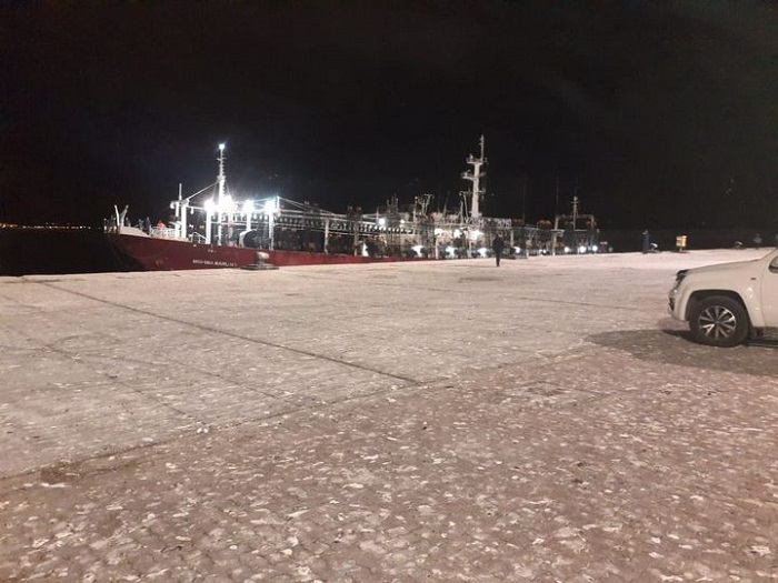 Amarró en el puerto de Comodoro el buque con 22 casos positivos de COVID-19
