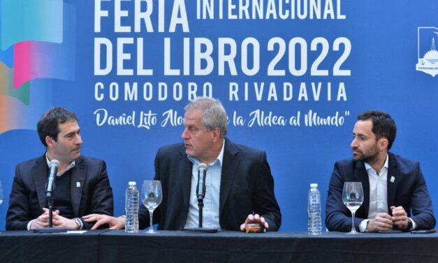 Luque presentó en Buenos Aires la Feria Internacional del Libro 2022