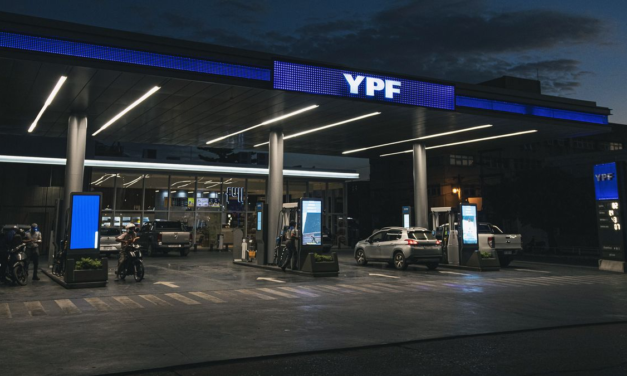 Nuevo golpe al bolsillo: YPF aumentó por segunda vez las naftas en julio