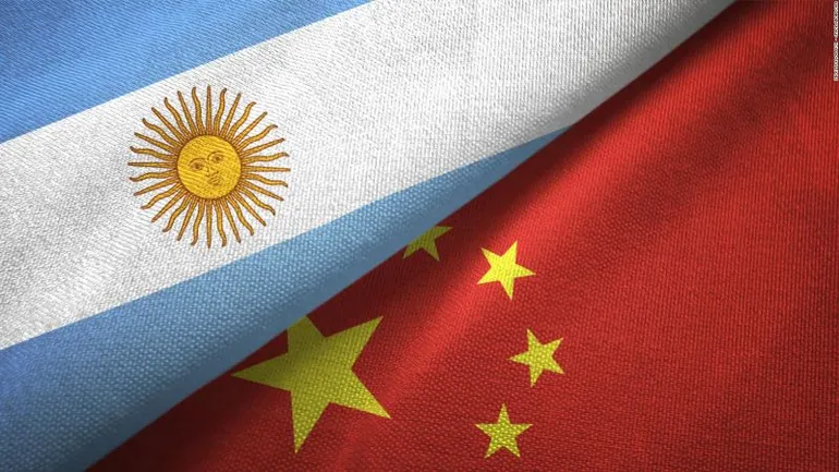 El gobierno de Milei flexibiliza el ingreso de chinos y dominicanos sin visa